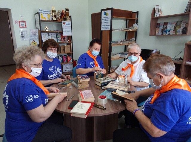 Акция «Будь здорова, книжка!» в рамках Весенней недели добра